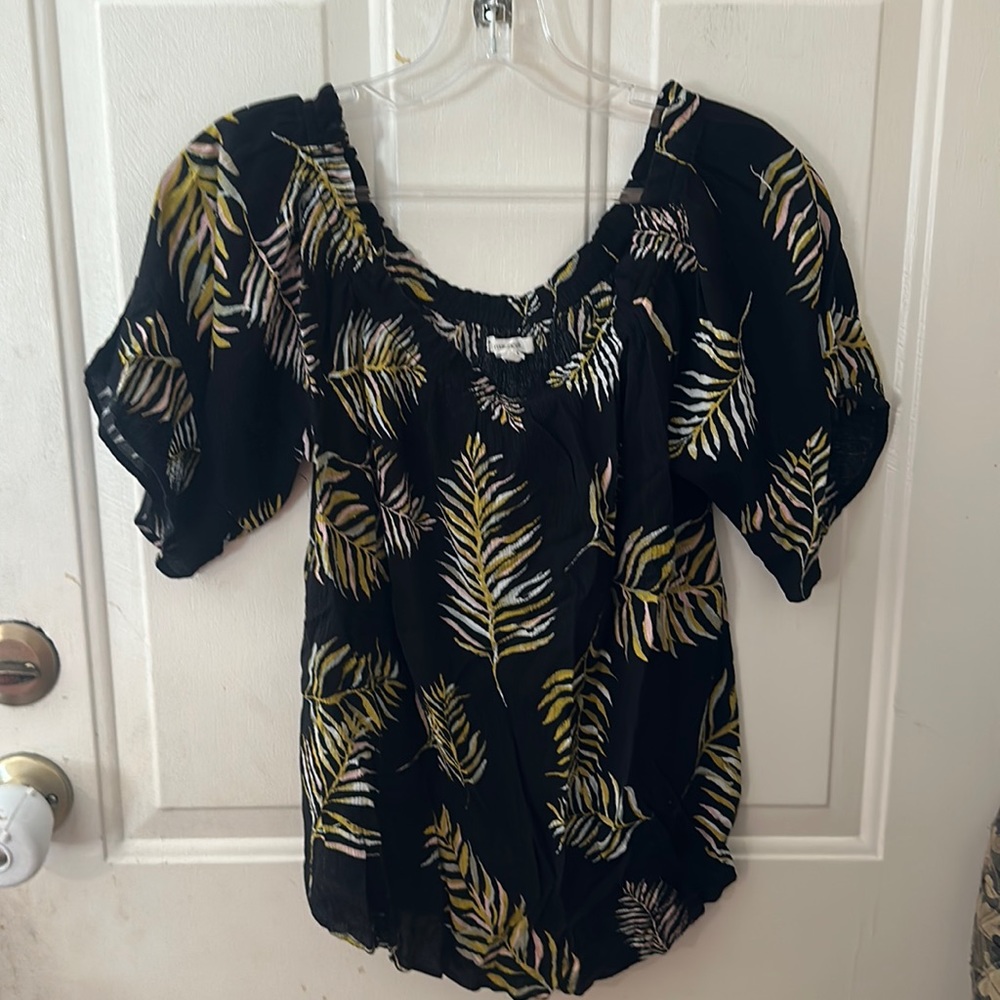 MAURICES TROPICAL PALMS BLOUSE: BLACK: EUC: SIZE L